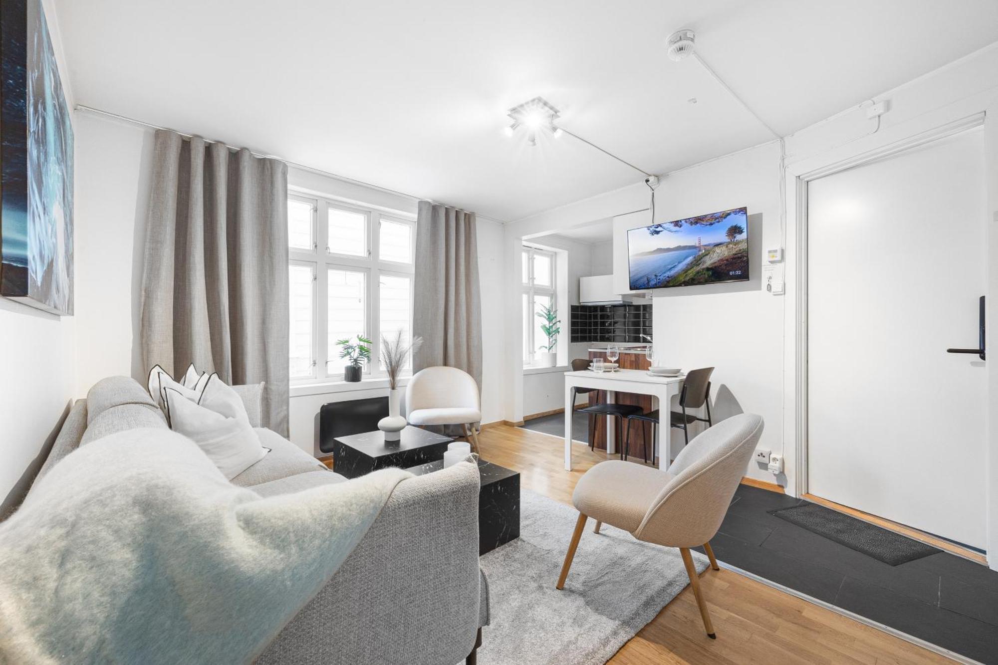 Homerentals Apartments - Behind Bryggen & Historic Cobblestone Streets - 2 Floor Renovated From February 2025 Bergen Buitenkant foto